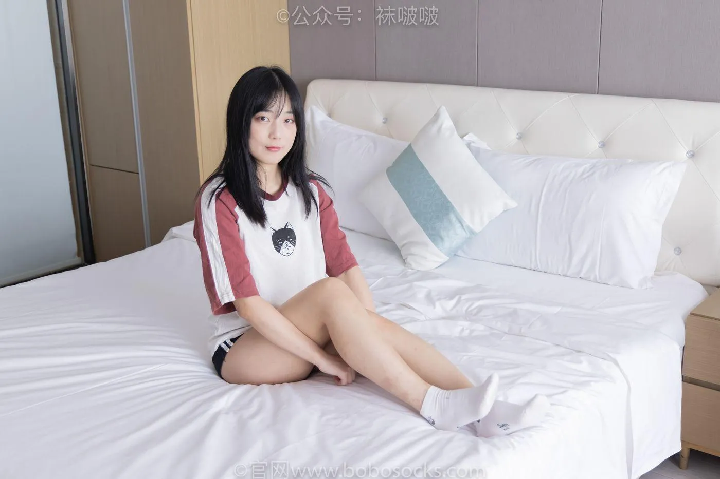 [BoBoSocks袜啵啵]NO.036 菠萝-帆布鞋、白棉袜、裸足 [138P]插图8